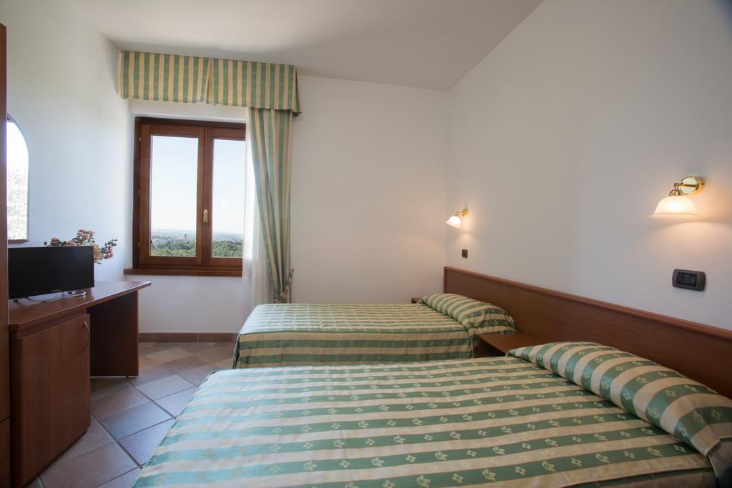Agriturismo Poggetto Larciano Bagian luar foto